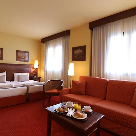 Hotel Rvhotels Tuca 4*