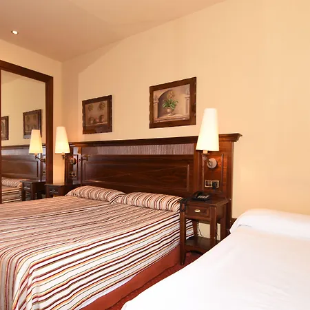 Hotel Rvhotels Tuca 4*