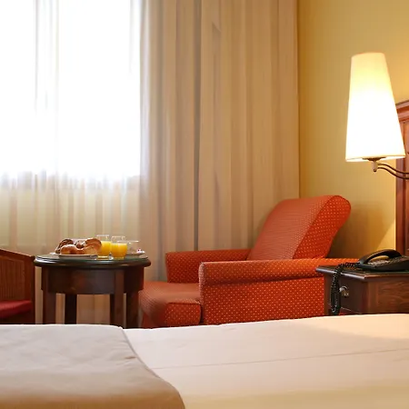 Hotel Rvhotels Tuca 4*