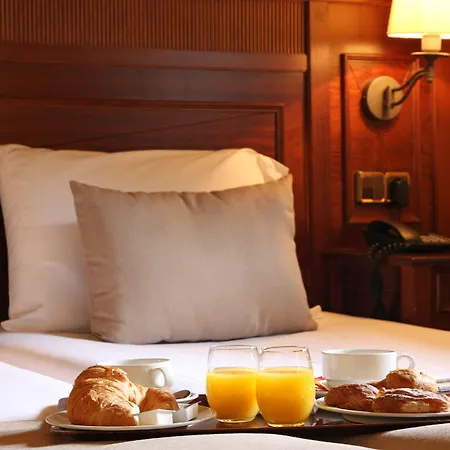 Hotel Rvhotels Tuca 4*