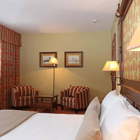 Hotel Rvhotels Tuca 4*